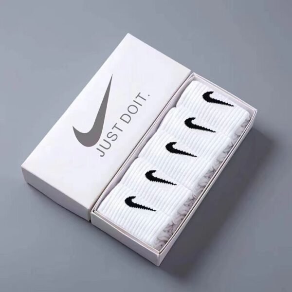 Boîte de 5 paires de chaussettes Nike, couleur blanche original